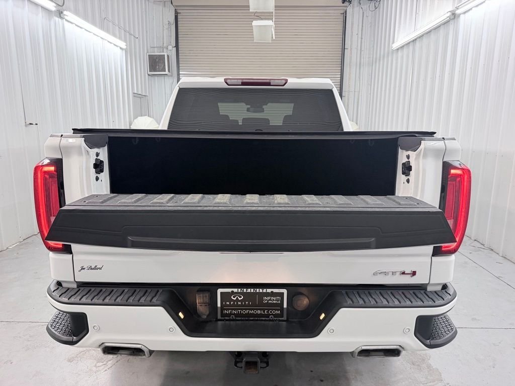 Used 2023 White GMC AT4 image 41