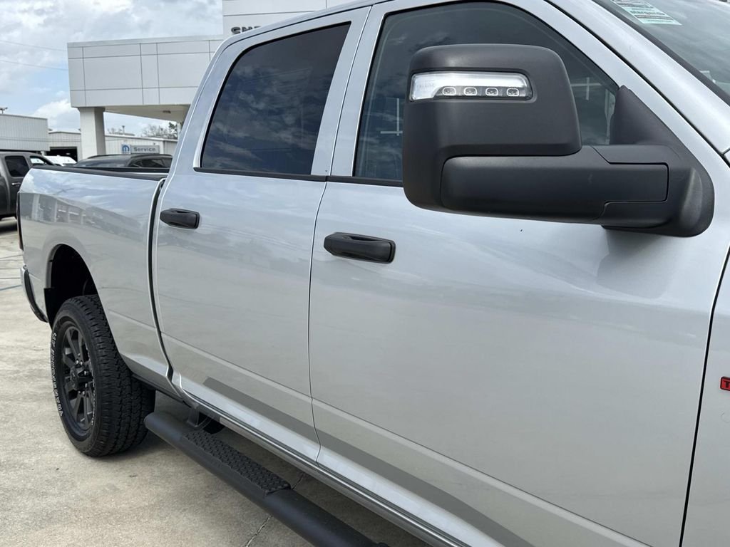 New 2026 Silver-Zynith Exterior Paint RAM Tradesman image 17