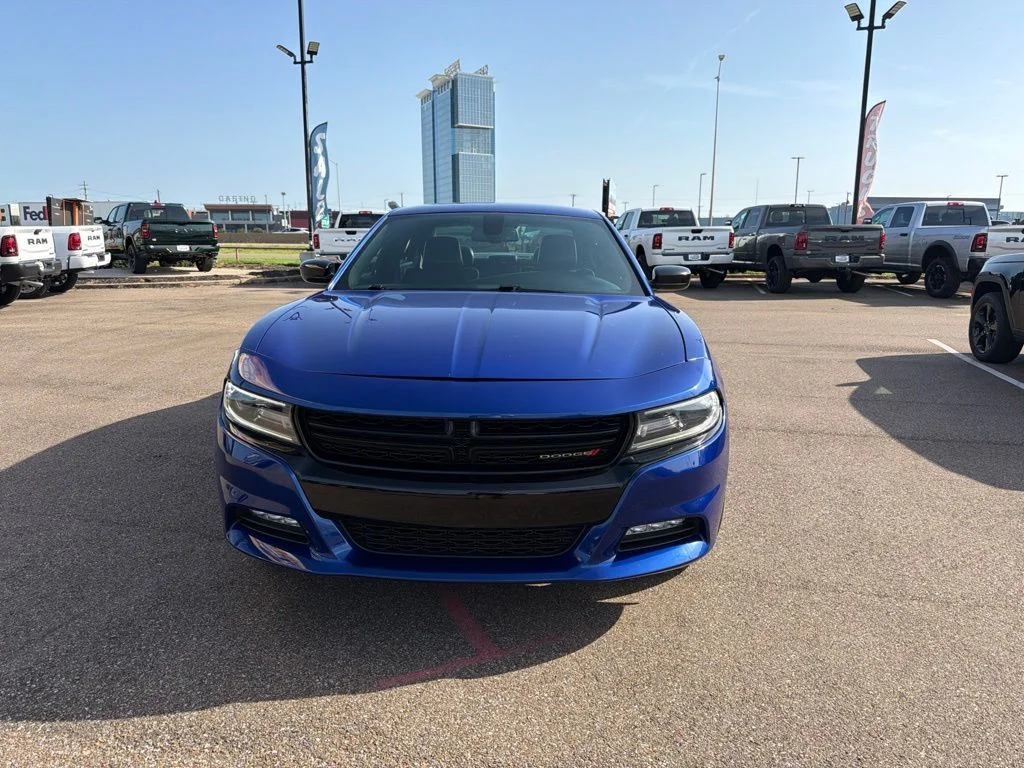 Used 2019 Indigo Blue Dodge SXT image 12