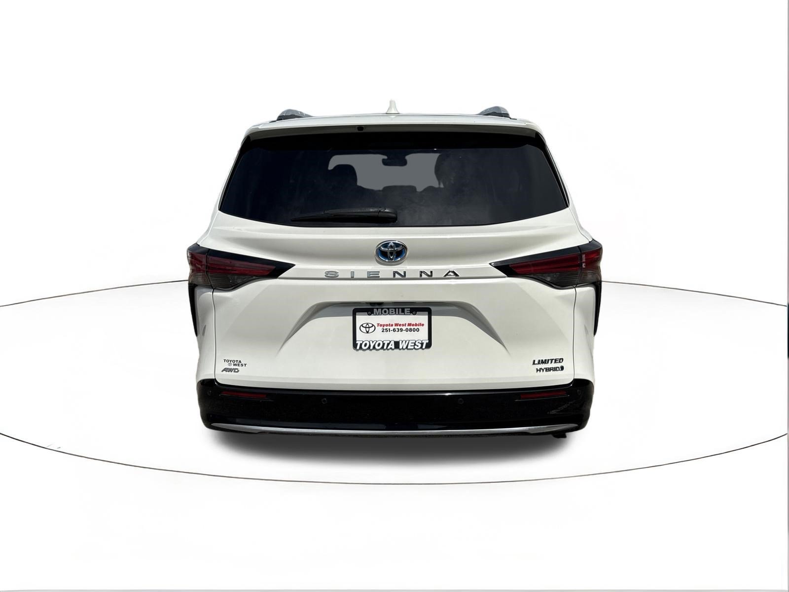 Used 2021 Blizzard Pearl Toyota Limited image 4