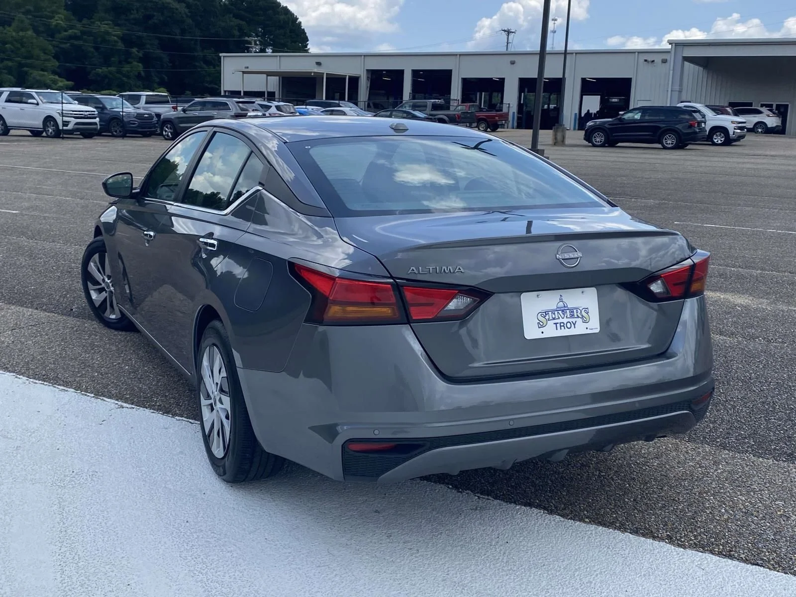 Used 2025 Gray Nissan 2.5 S image 5