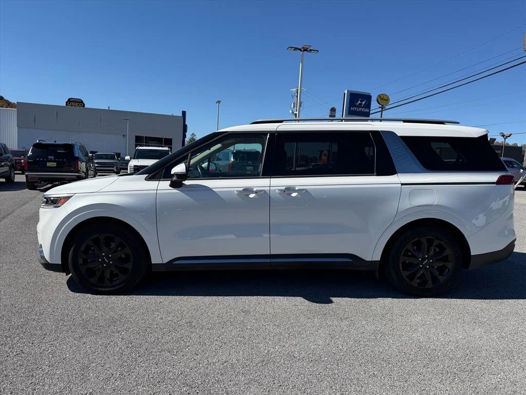 Used 2024 White Kia SX image 4