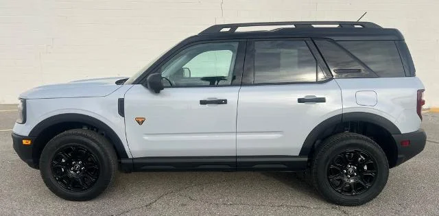 New 2026 Space White Metallic Ford Badlands® image 31