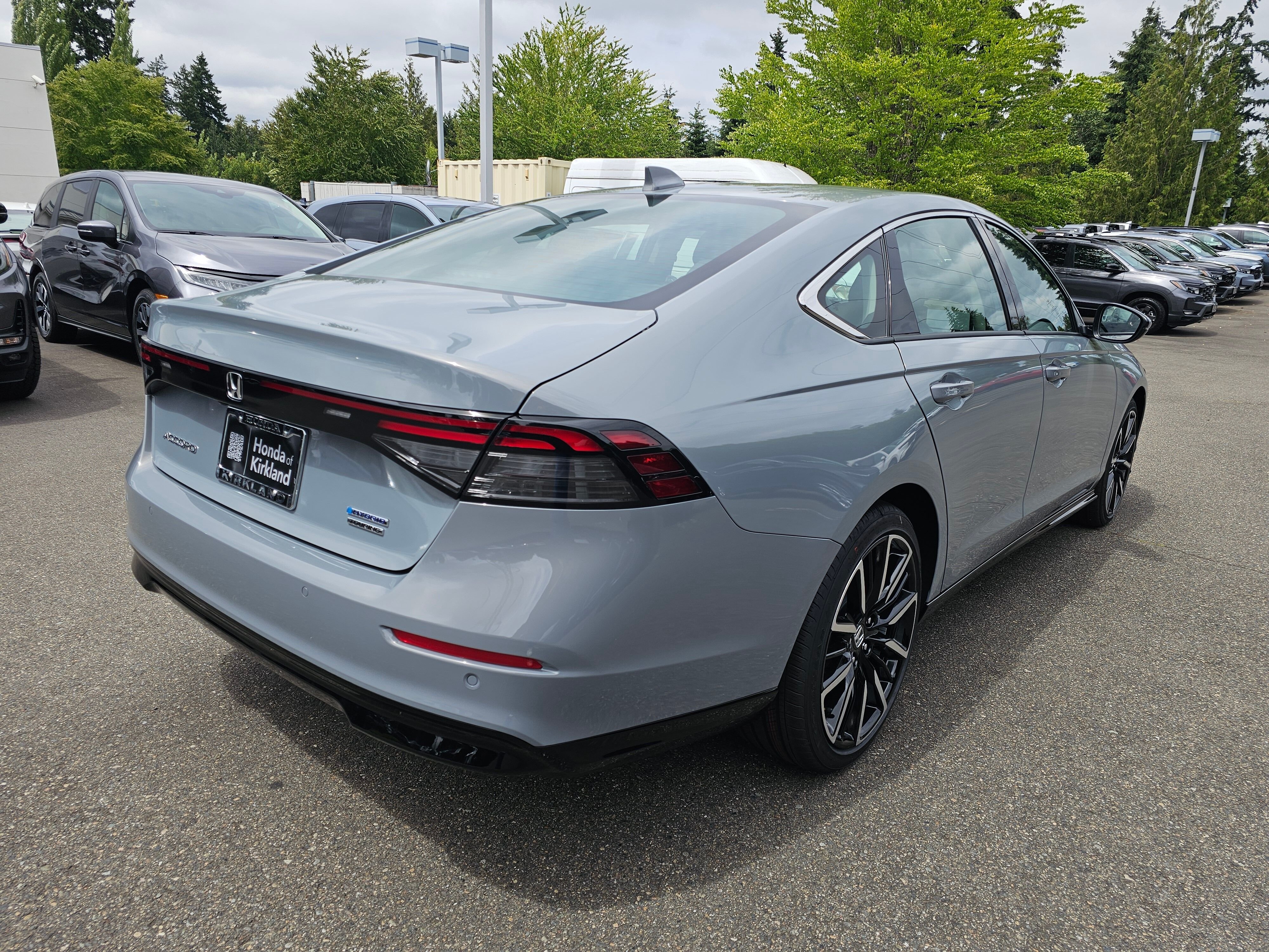 New 2026 Urban Gray Pearl Honda Touring image 9