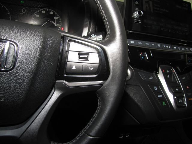Certified Used 2025 Solar Silver Metallic Honda EX-L image 6