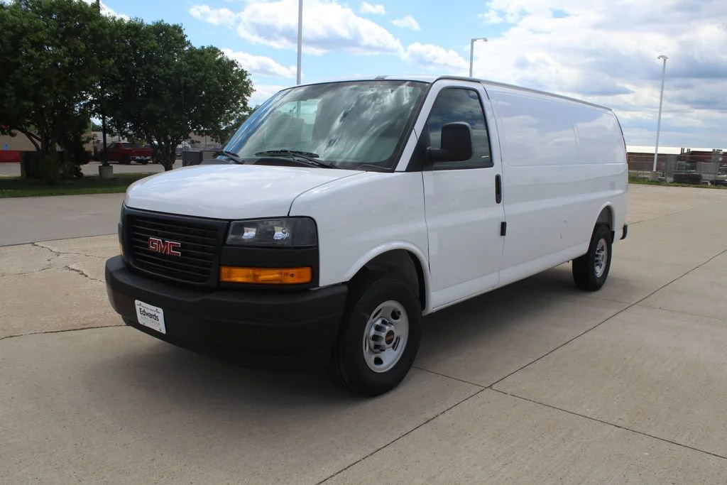New 2026 Summit White GMC Work Van image 7