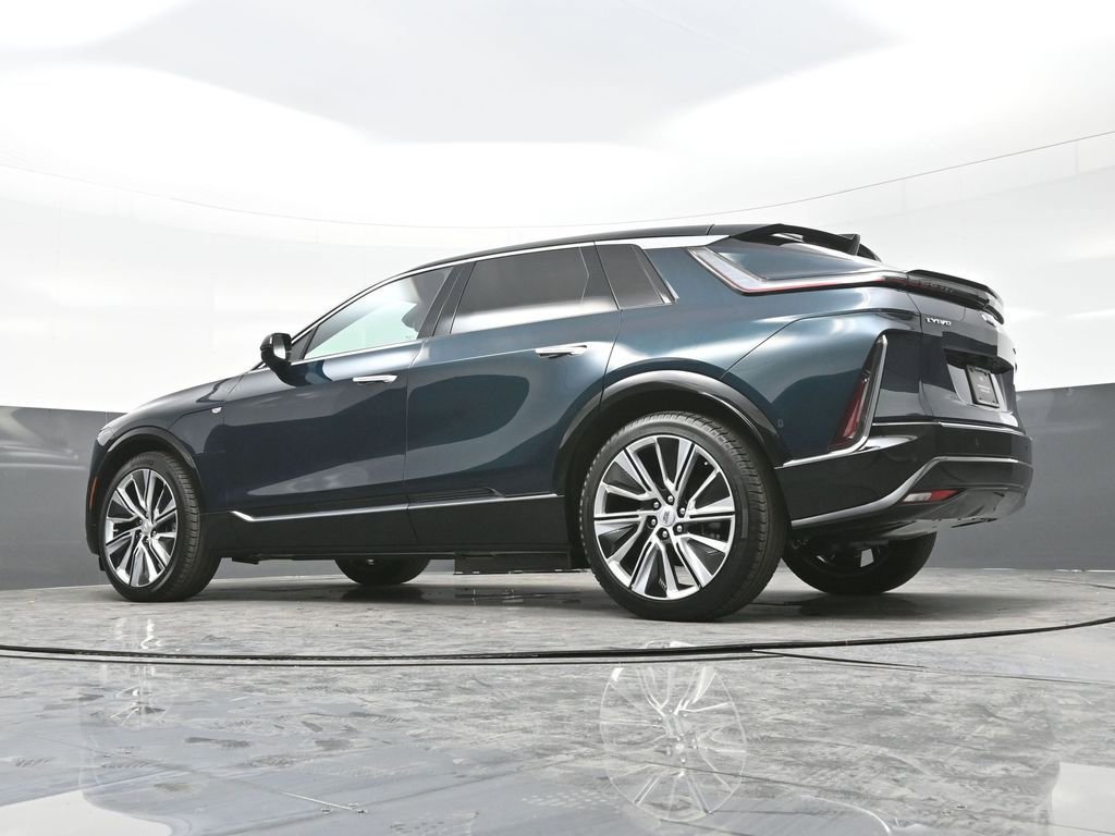 2025 Cadillac LYRIQ Luxury 3 - Photo 25