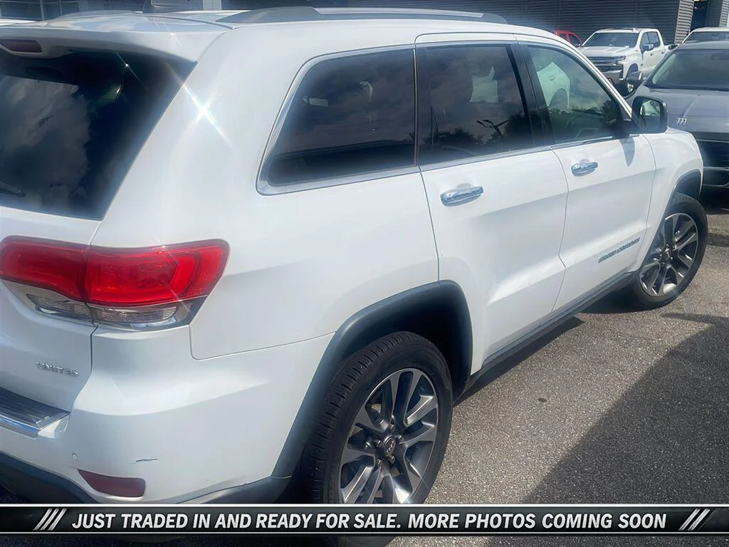 Used 2018 White Jeep Limited 4x2 image 2