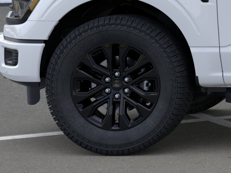 New 2026 Oxford White Ford XLT image 19