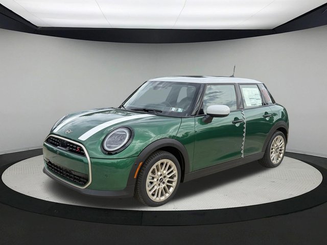 2026 MINI 4 Door Iconic