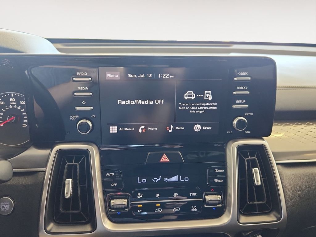Used 2023  Kia LX image 14