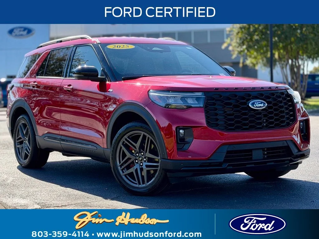 Used 2025 Red Ford ST-Line image 1