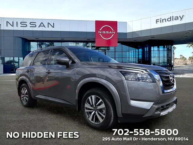 2025 Nissan Pathfinder SL