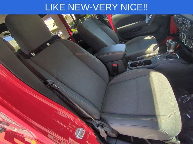 Used 2025 Red Jeep Sahara 4xe image 31