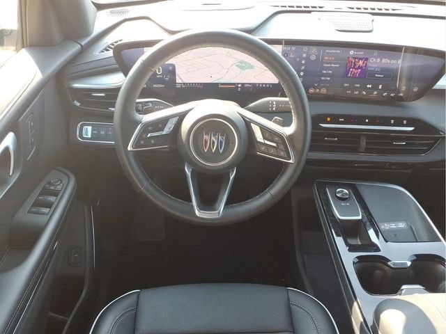 Used 2025 Summit White Buick Preferred image 20