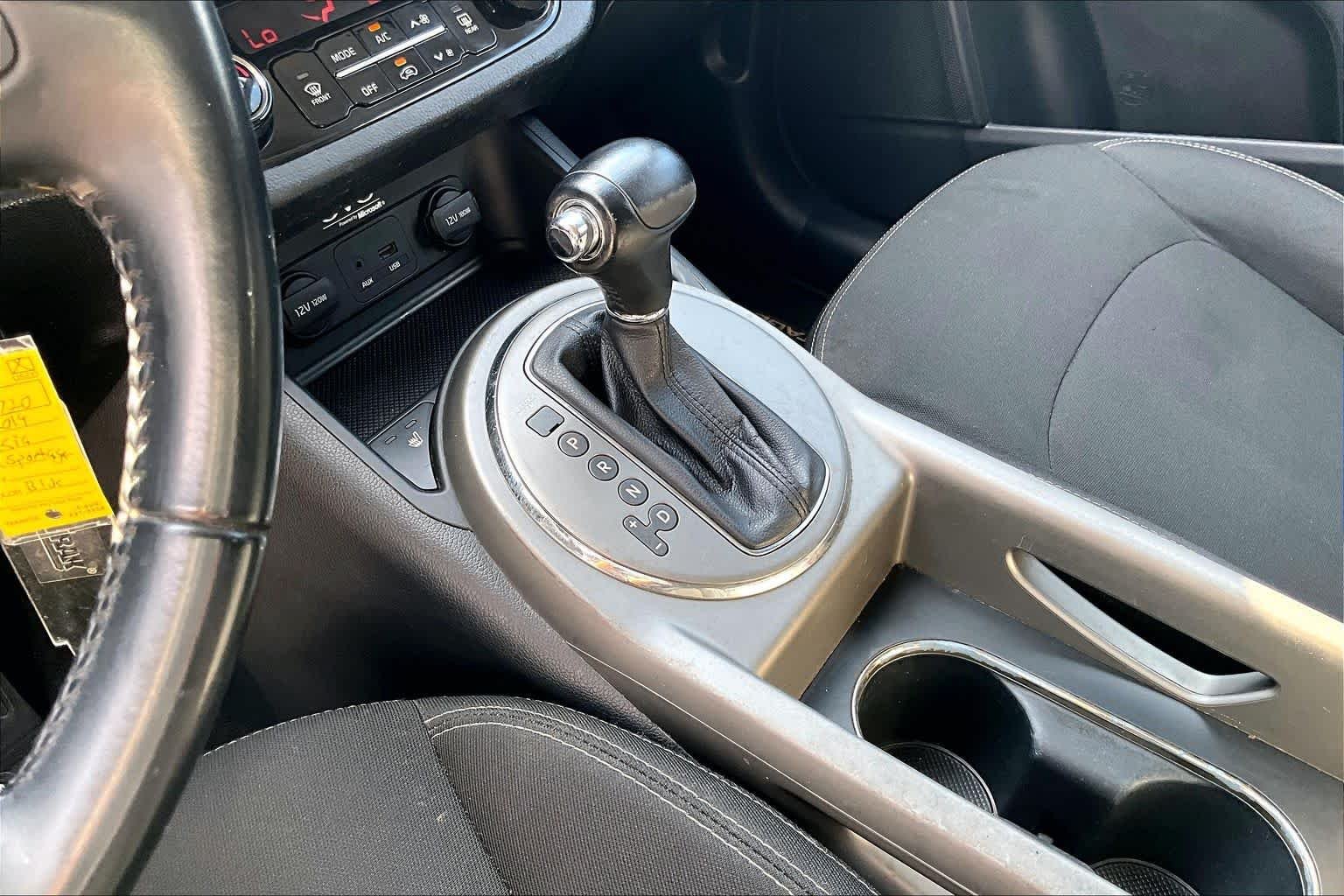 Used 2014 Sage Green Kia EX image 15