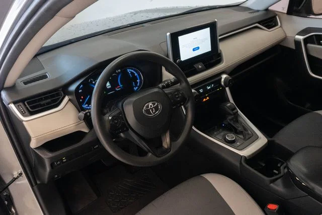 Used 2024 Silver Toyota XLE image 3