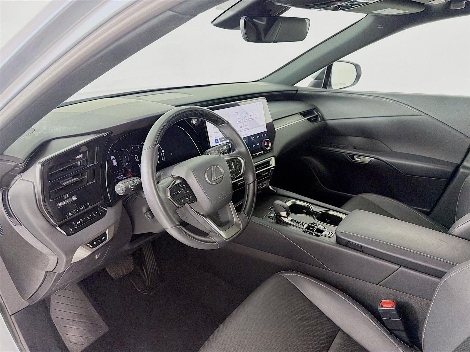 Used 2024 Iridium Lexus RX 350 Premium image 4