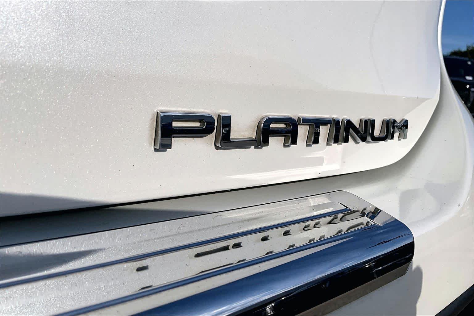 Used 2020 Blizzard Pearl Toyota Hybrid Platinum image 10