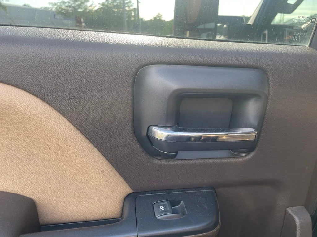 Used 2018 Black GMC Denali image 17