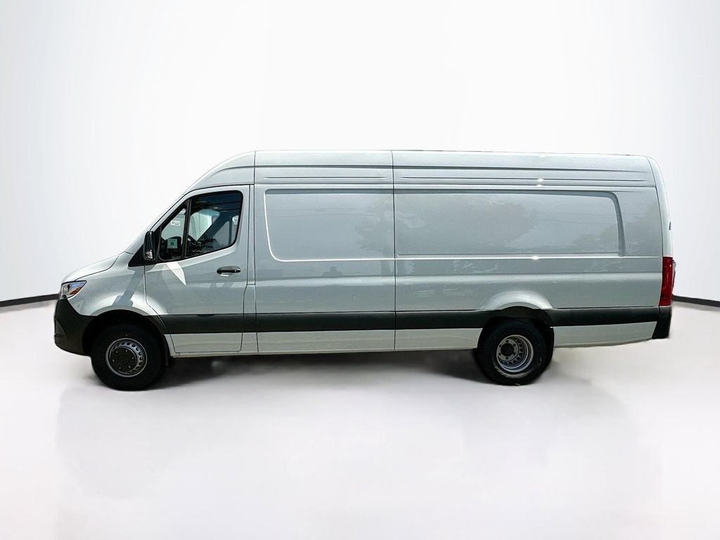 New 2026 Arctic White Mercedes-Benz Cargo 170 WB image 4