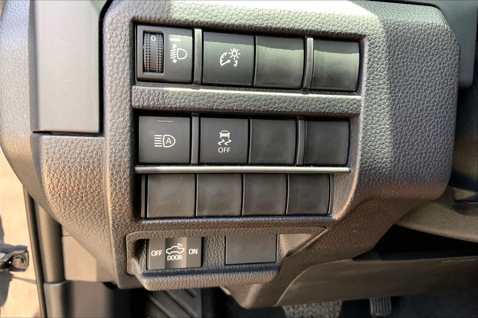 Used 2025 Underground Toyota SR image 32