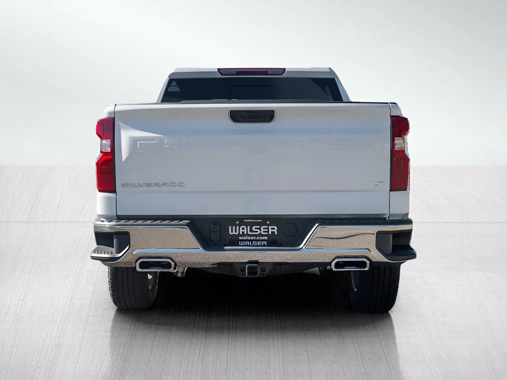 New 2026 Summit White Chevrolet LT image 4