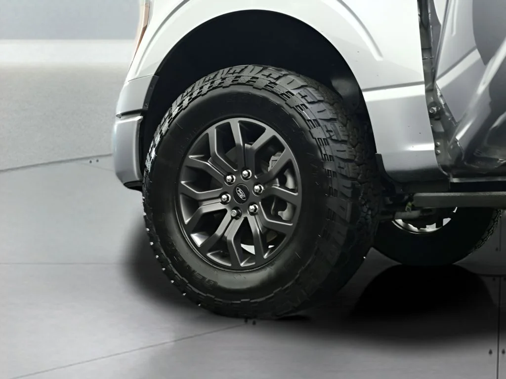 Used 2023 Iconic Silver Metallic Ford Tremor image 27