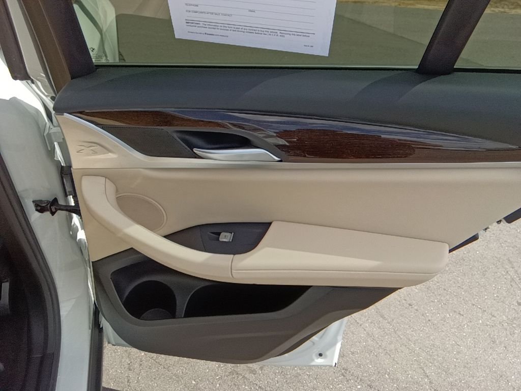 Certified Used 2024 Alpine White BMW xDrive30i image 19