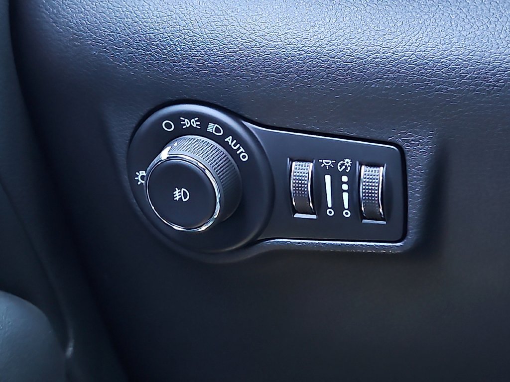 New 2026 Joose Exterior Paint Jeep Latitude Altitude image 17