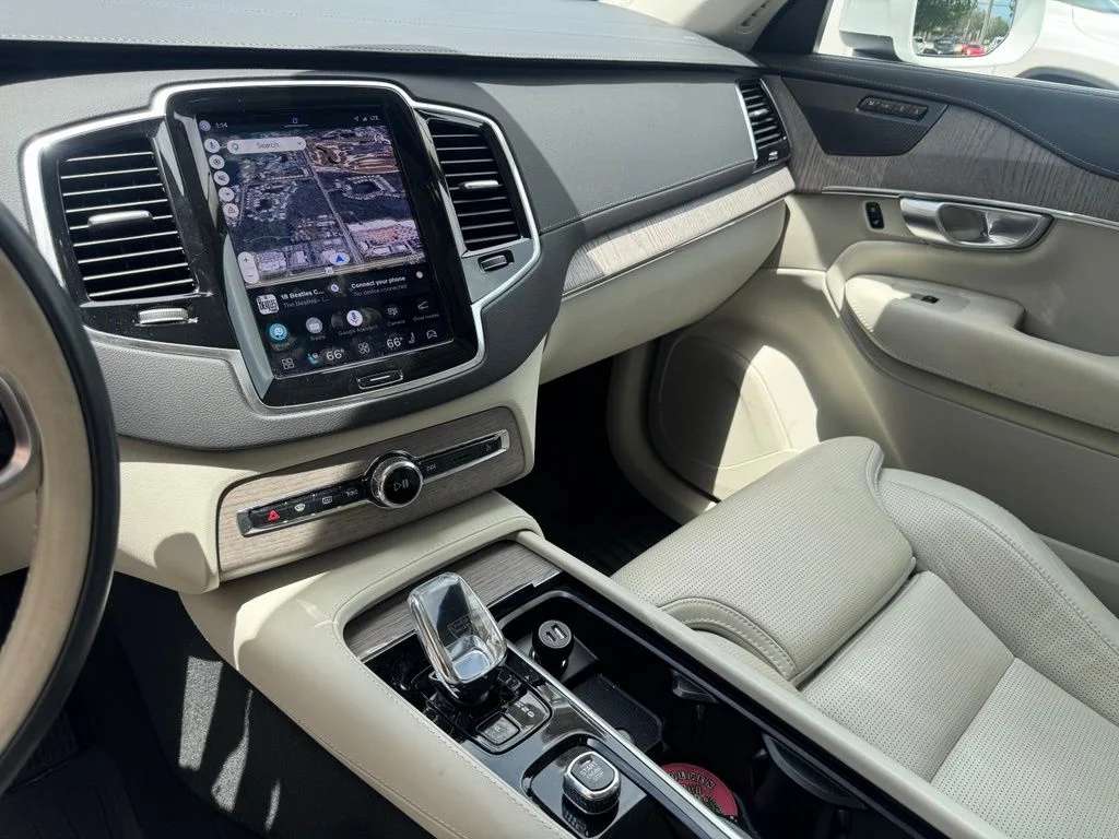 Used 2024 White Volvo Ultimate image 26
