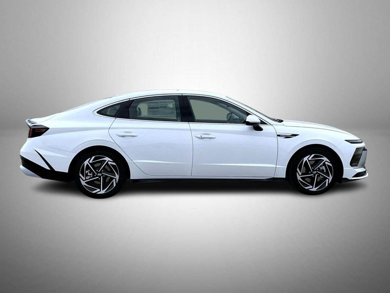 New 2026 White Hyundai SEL Sport image 4