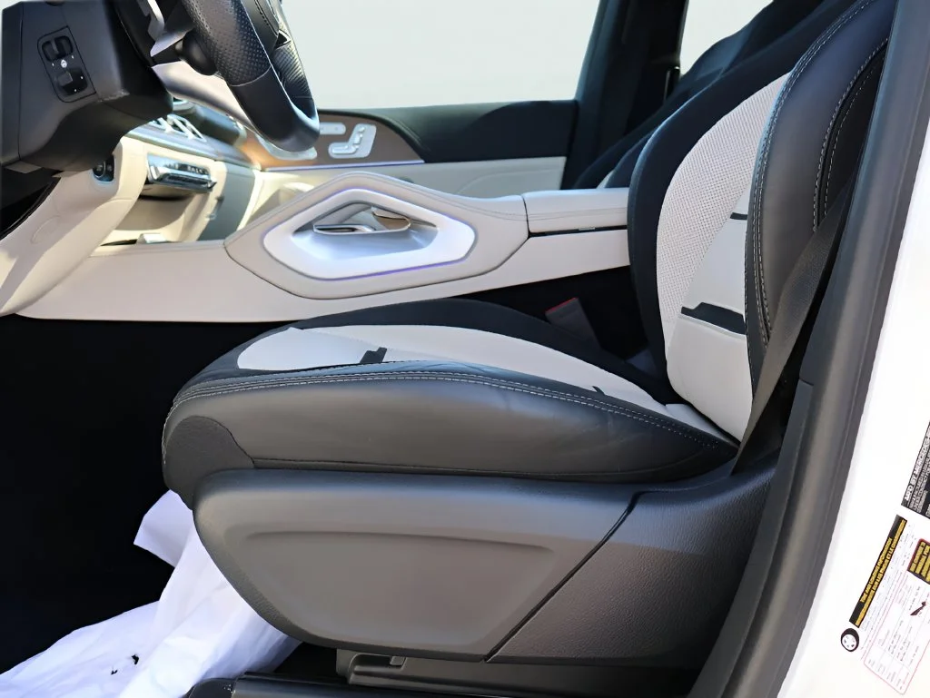 Used 2024 MANUFAKTUR Diamond White Metallic Mercedes-Benz GLE 53 AMG® image 42