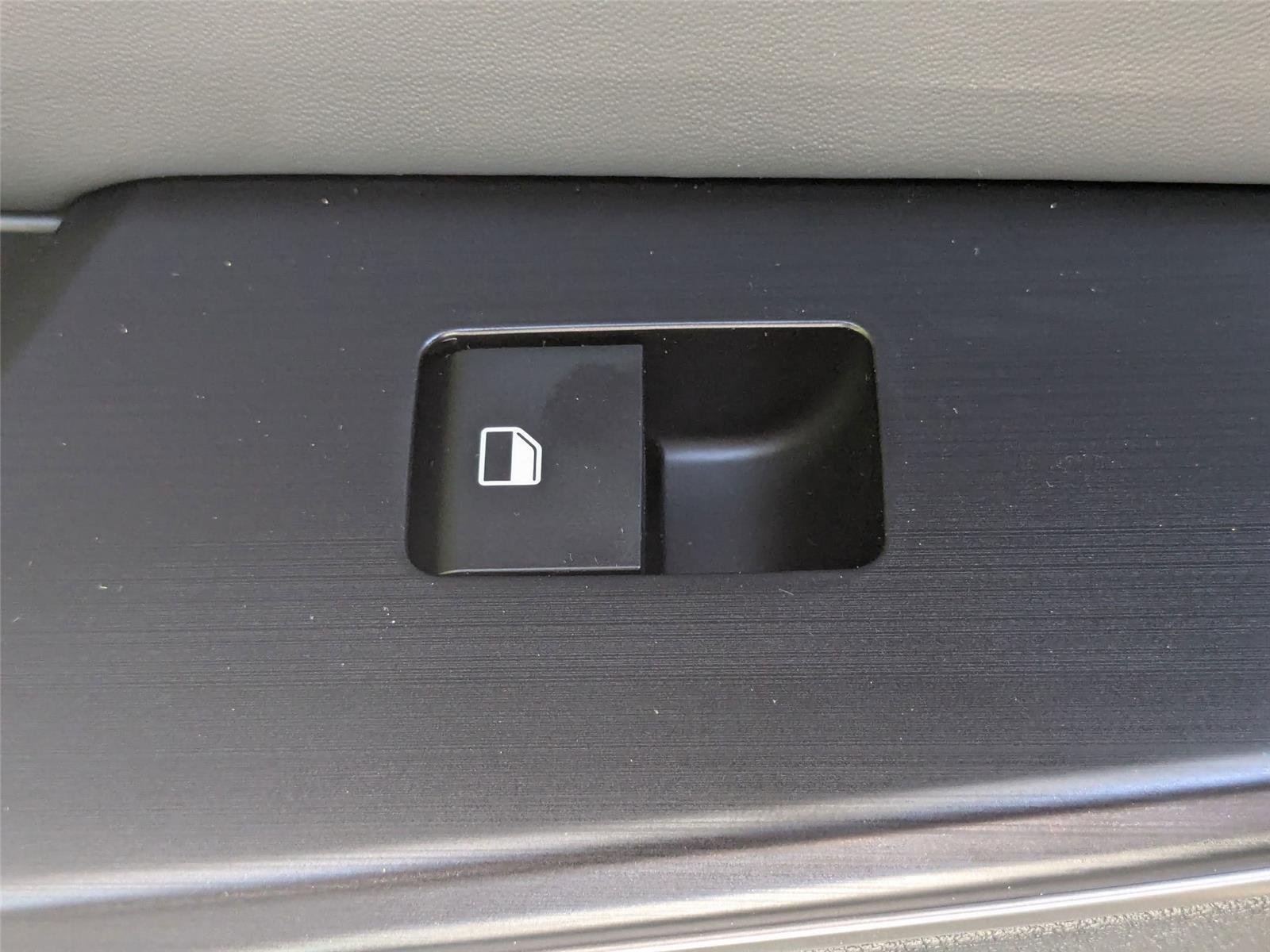2025 Kia EV6 Wind - Photo 28