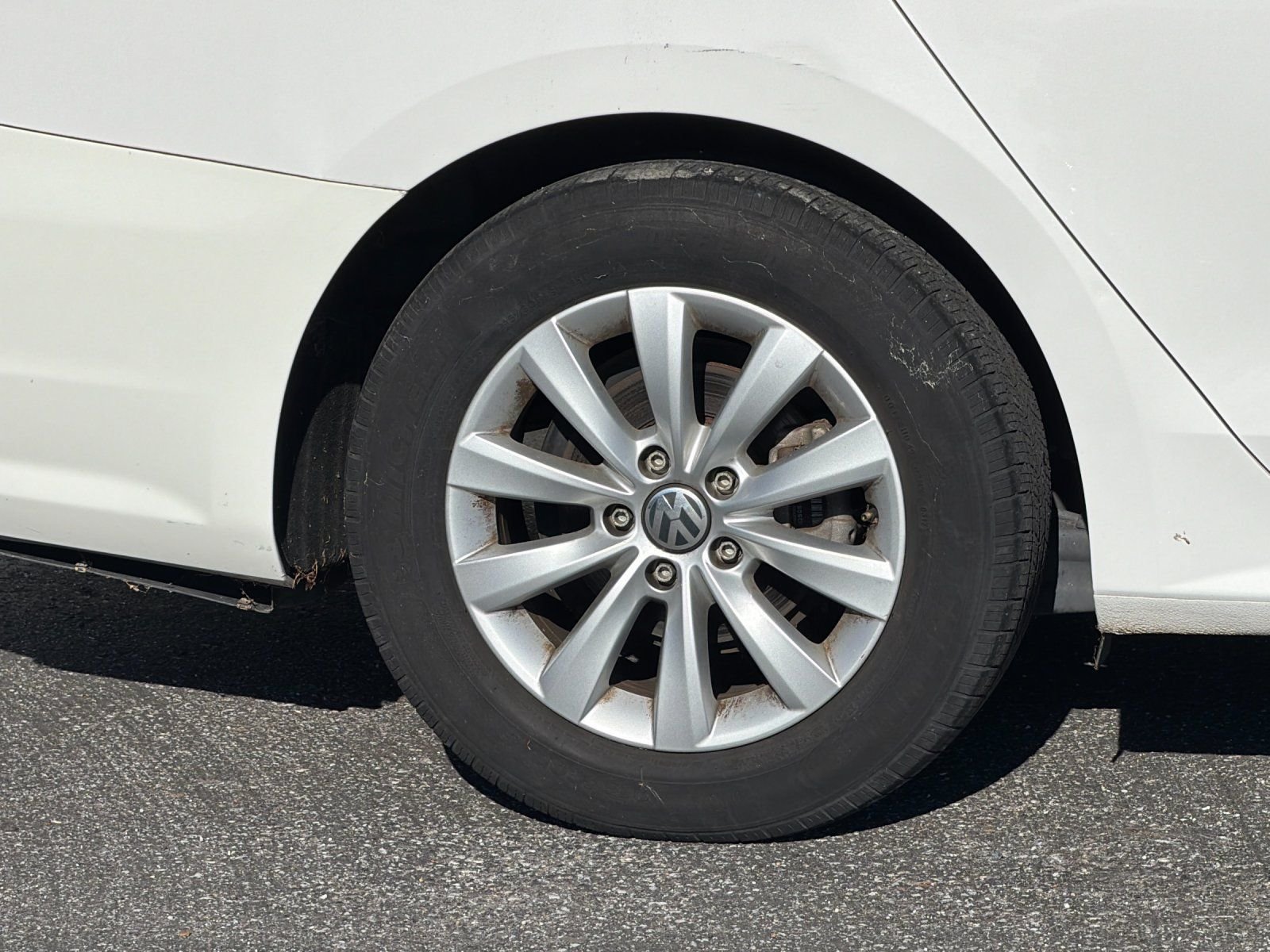 Used 2014  Volkswagen 1.8T Wolfsburg Edition image 23
