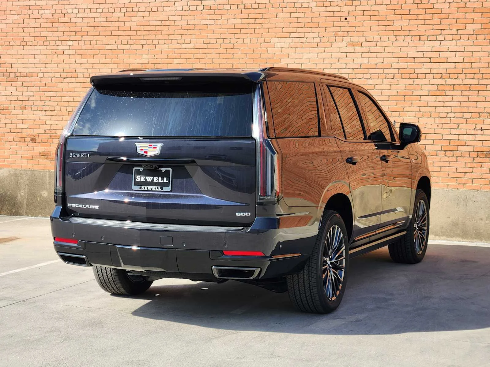 2026 Cadillac Escalade Platinum Sport - Photo 4