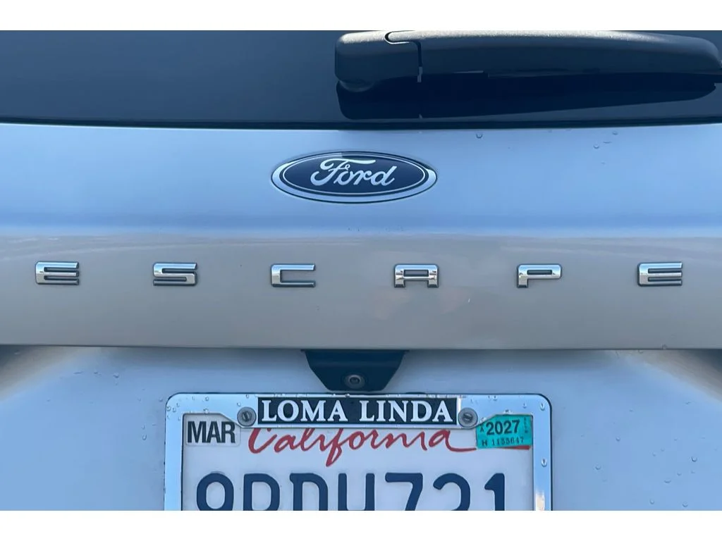 Used 2022 ICONIC SILVER Ford SE image 47