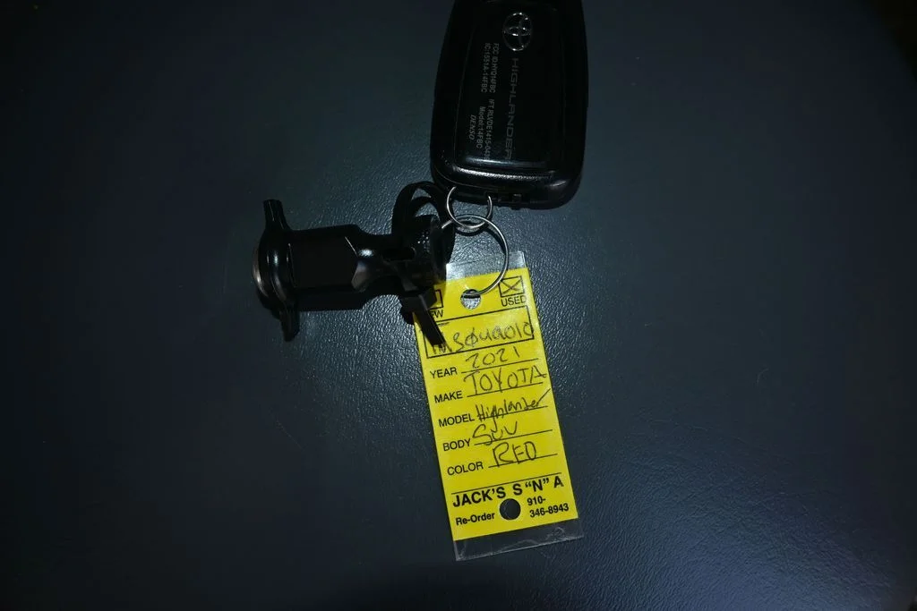 Certified Used 2021 Ruby Flare Pearl Toyota XLE image 30