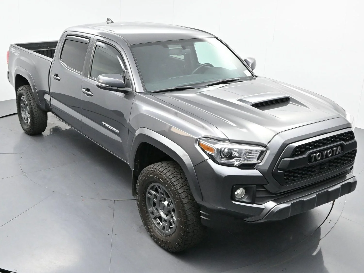 Used 2017 Magnetic Gray Metallic Toyota TRD Sport image 40