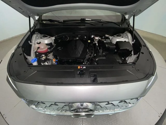 Used 2023 Silver Hyundai SEL image 26