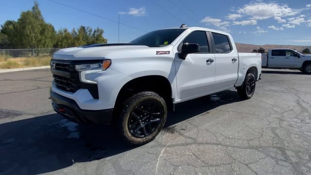Used 2022 IRIDESCENT PEARL TRICOAT Chevrolet LT Trail Boss image 4