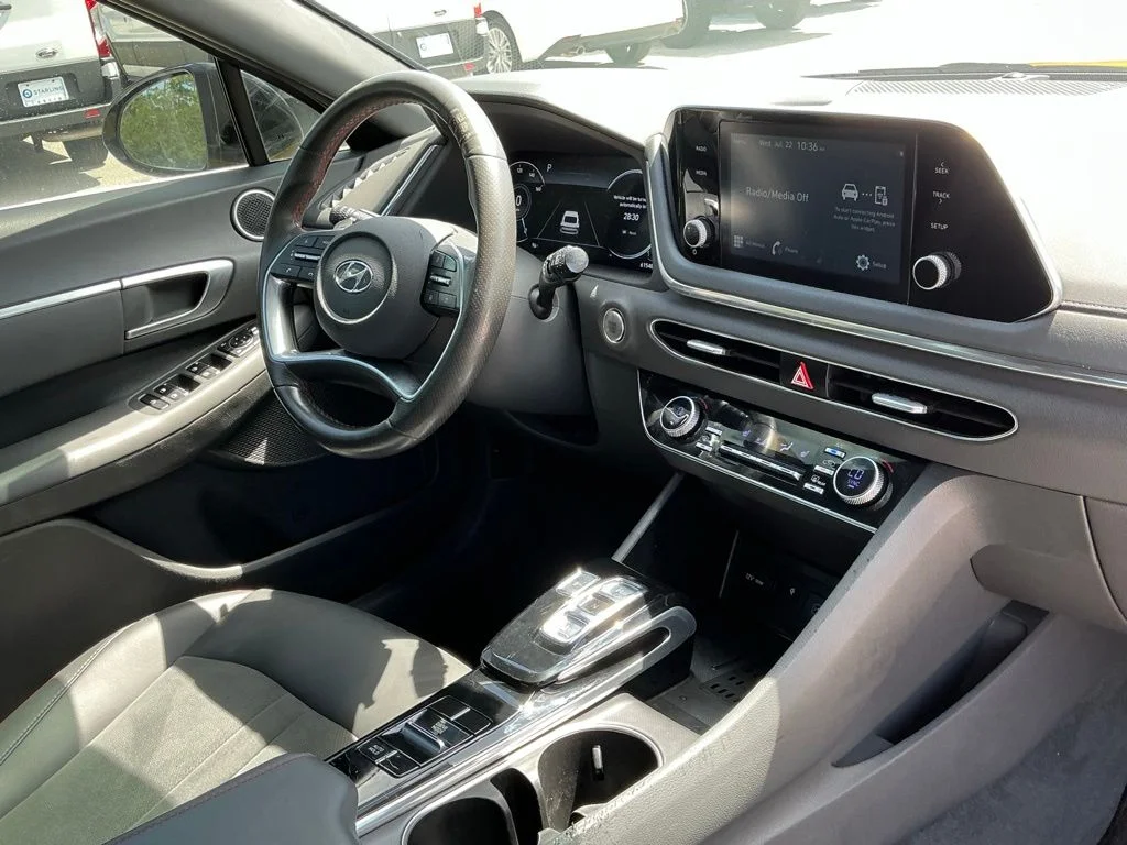 Used 2021 Yellow Hyundai SEL Plus image 19