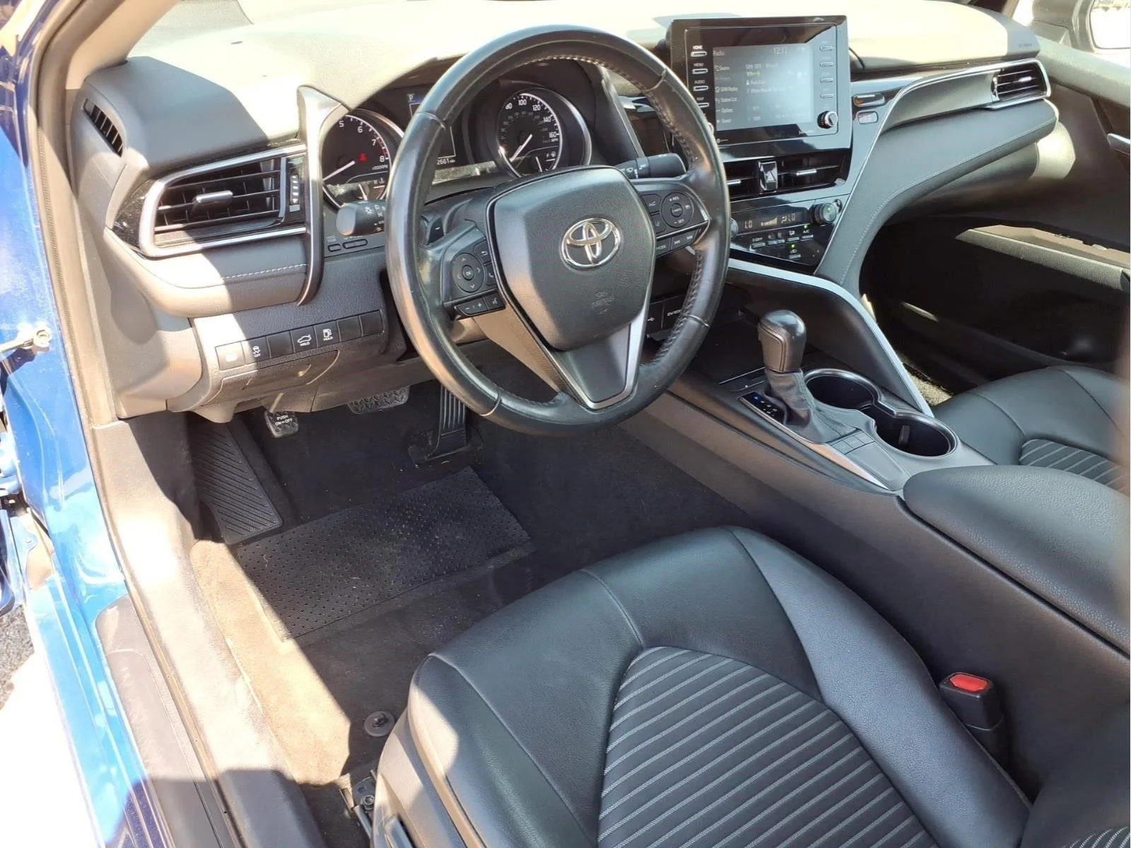 Used 2024 Reservoir Blue TOYOTA SE NIGHTSHADE AUTO image 15
