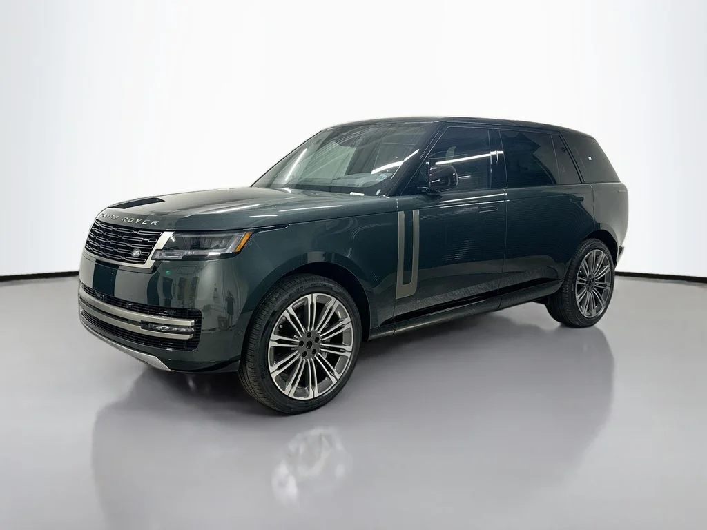 New 2026 Belgravia Green Metallic Land Rover SE image 1