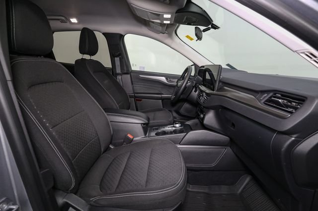Used 2023 Silver Ford Active image 17