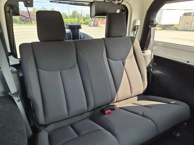 Used 2014 Gray Jeep Sport image 21