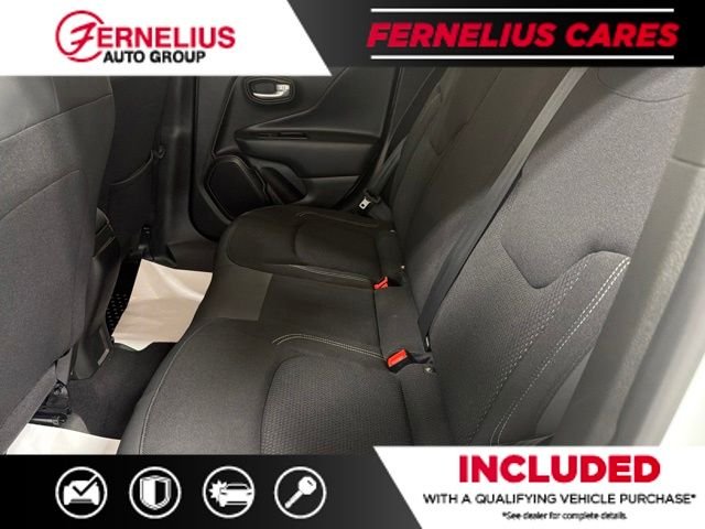 Used 2023 White Jeep Latitude image 24