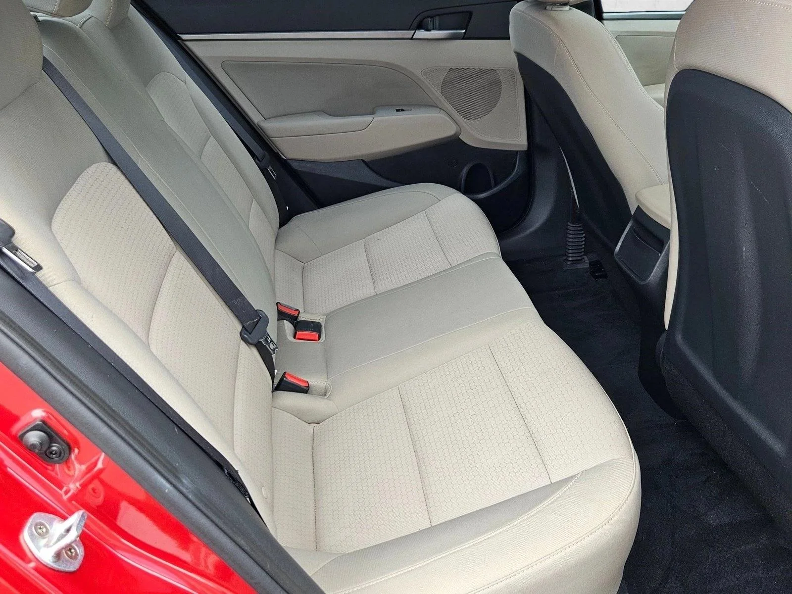 Used 2017 Scarlet Red Hyundai SE image 18