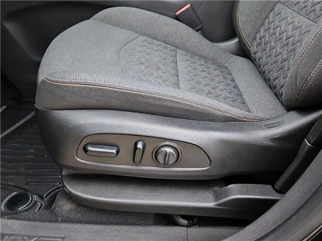 Used 2022 Mosaic Black Metallic Chevrolet LT w/1LT Front-wheel Drive image 13