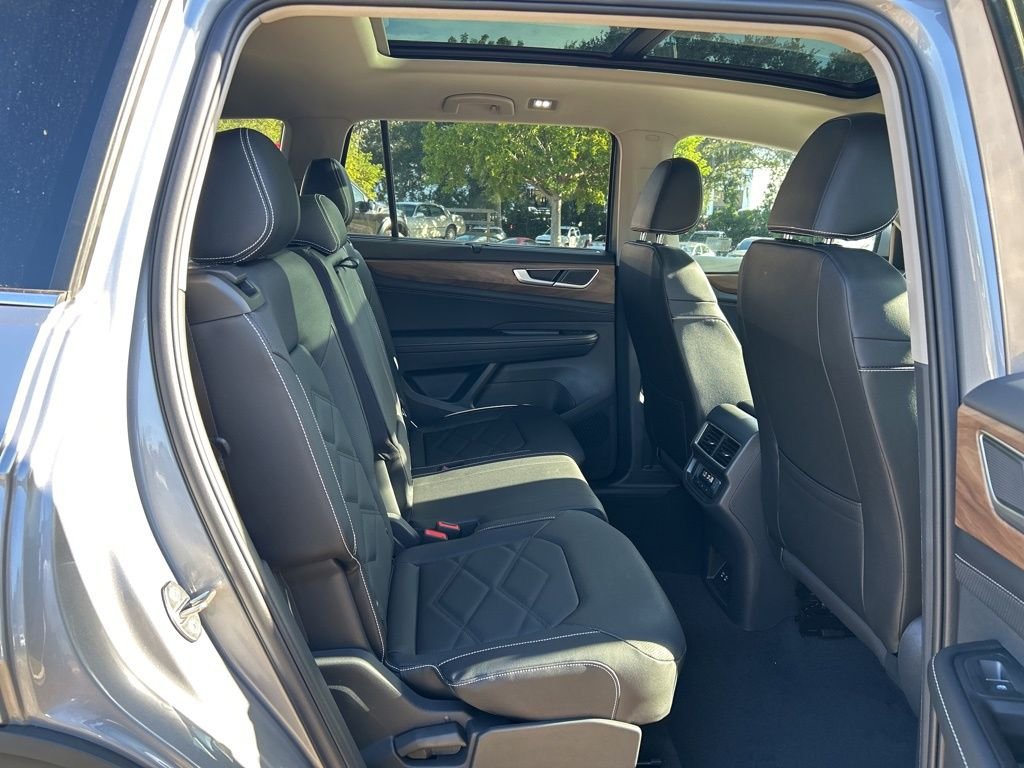 2026 Volkswagen Atlas SE w/Tech - Photo 40